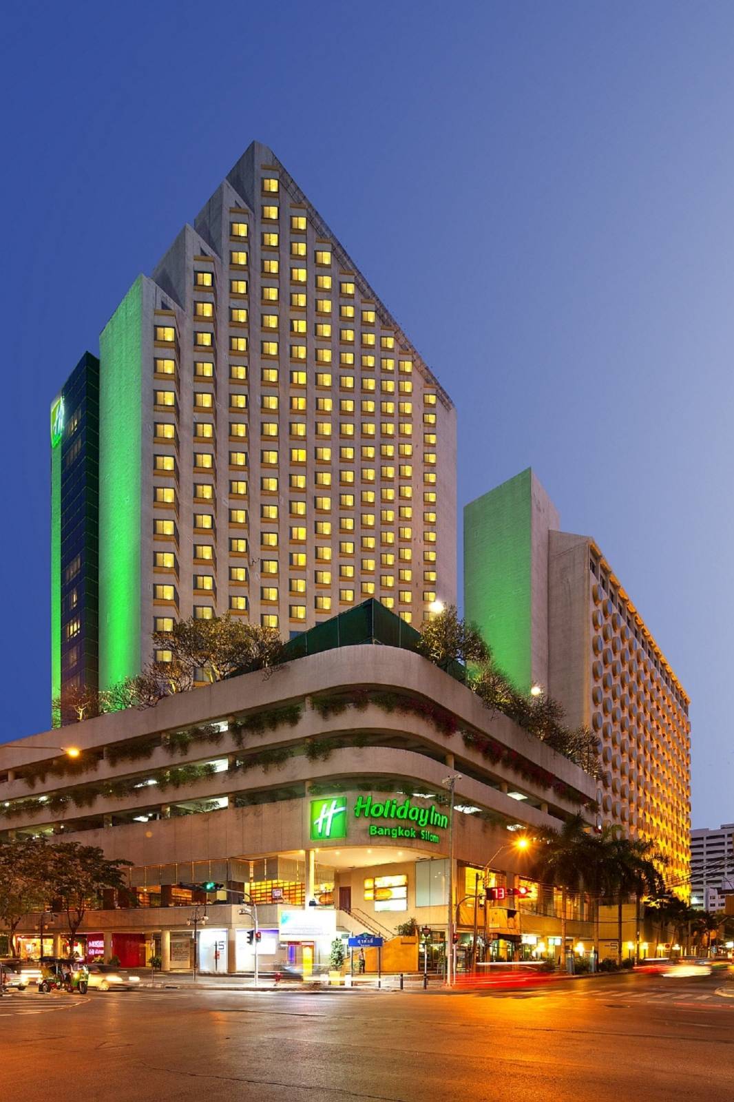 هتل هالیدی این سیلوم بانکوک